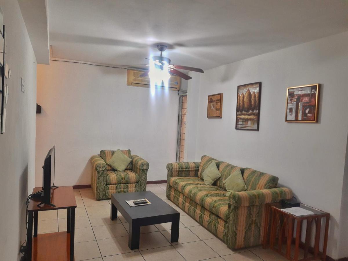 Suites & Apartments San Benito - Flats San Salvador Exteriér fotografie