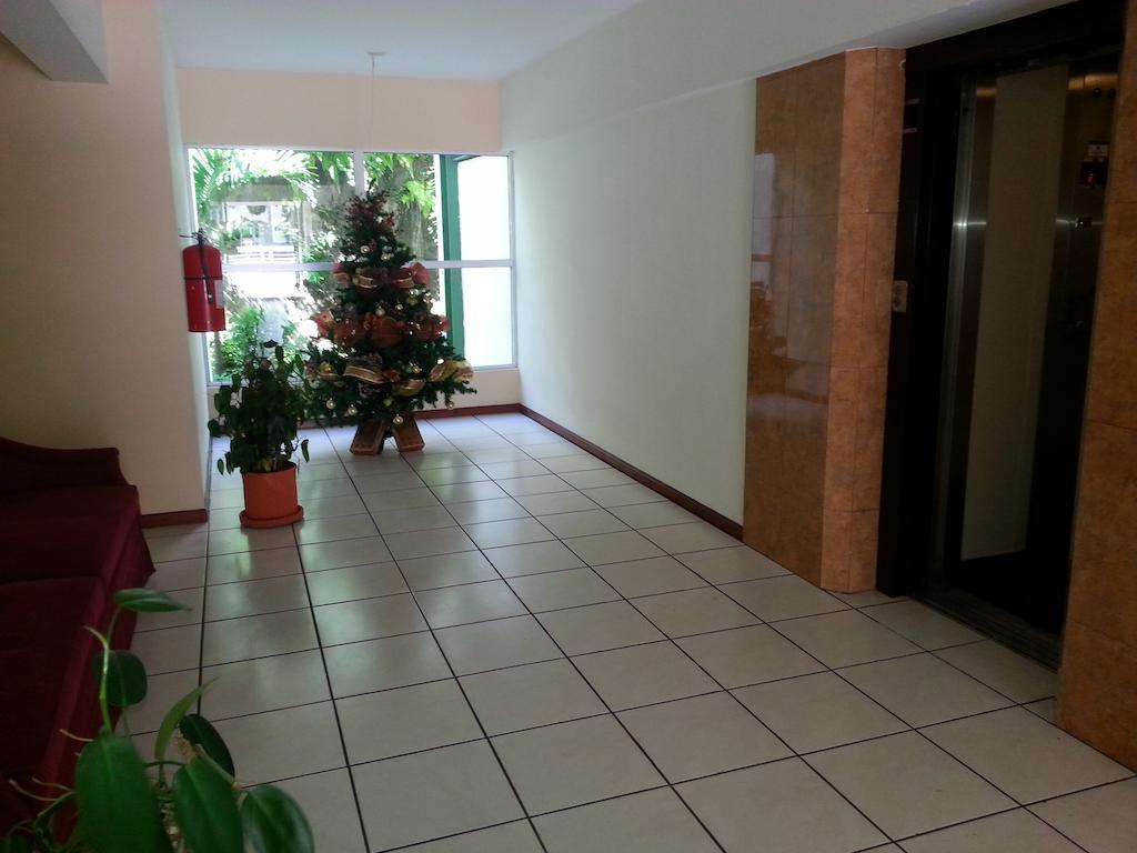 Suites & Apartments San Benito - Flats San Salvador Pokoj fotografie